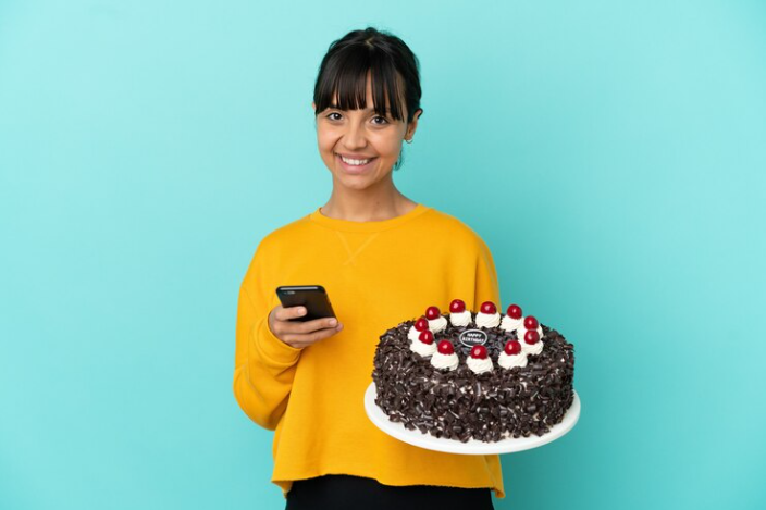 Why Choose Online Cake Delivery in Nagpur?